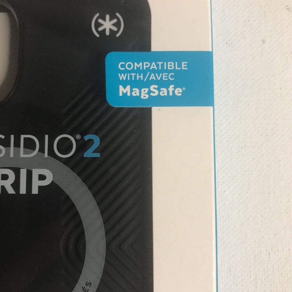 Speck - Presidio2 Grip with Magsafe for iPhone 13 - BLACK - Picture 6 of 8